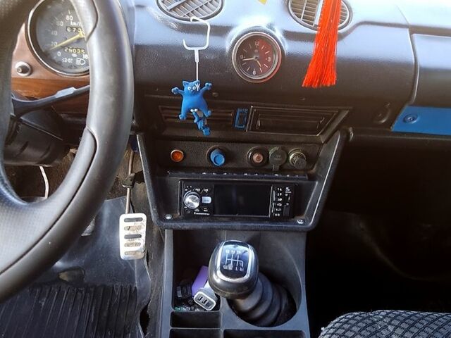 Синий ВАЗ 2106, объемом двигателя 1.5 л и пробегом 100 тыс. км за 650 $, фото 9 на Automoto.ua