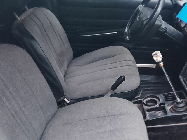 ВАЗ 2106 1991 в Звенигородка на Automoto.ua Синий ВАЗ 2106, объемом двигателя 1.3 л и пробегом 44 тыс. км за 1000 $, фото 8 на Automoto.ua