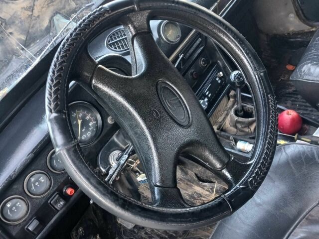 Синий ВАЗ 2106, объемом двигателя 1.5 л и пробегом 100 тыс. км за 1000 $, фото 3 на Automoto.ua