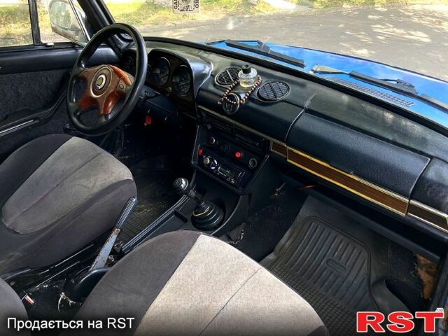 Синий ВАЗ 2106, объемом двигателя 1.5 л и пробегом 300 тыс. км за 650 $, фото 1 на Automoto.ua