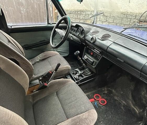 Синий ВАЗ 2106, объемом двигателя 1.3 л и пробегом 3 тыс. км за 453 $, фото 6 на Automoto.ua