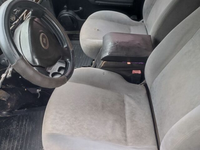 Синий ВАЗ 2106, объемом двигателя 1.5 л и пробегом 100 тыс. км за 1200 $, фото 4 на Automoto.ua