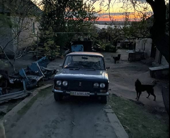 Синий ВАЗ 2106, объемом двигателя 1 л и пробегом 10 тыс. км за 368 $, фото 1 на Automoto.ua