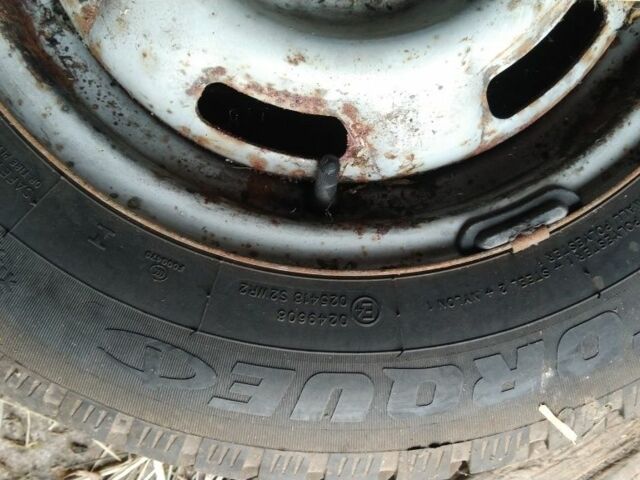 Синий ВАЗ 2106, объемом двигателя 1.3 л и пробегом 999 тыс. км за 355 $, фото 10 на Automoto.ua