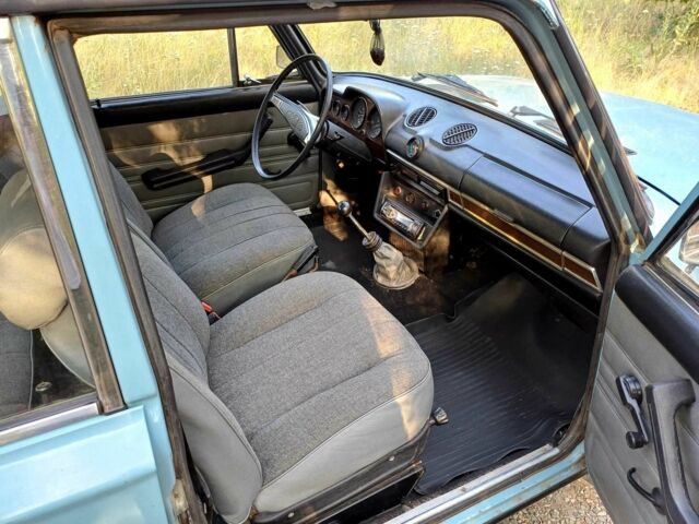 Синий ВАЗ 2106, объемом двигателя 1.3 л и пробегом 87 тыс. км за 1300 $, фото 6 на Automoto.ua