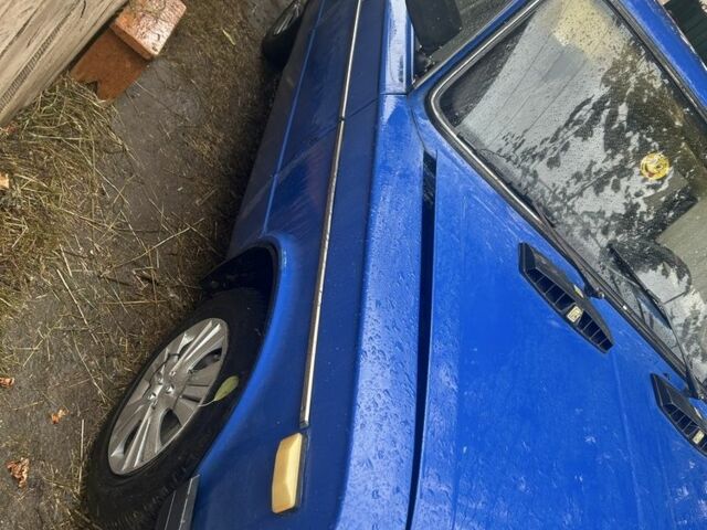 Синий ВАЗ 2106, объемом двигателя 1.6 л и пробегом 100 тыс. км за 700 $, фото 3 на Automoto.ua