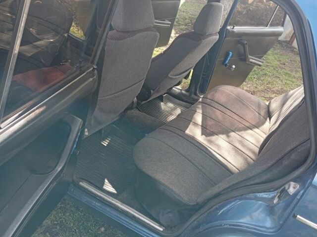 Синий ВАЗ 2106, объемом двигателя 1 л и пробегом 77 тыс. км за 1250 $, фото 7 на Automoto.ua