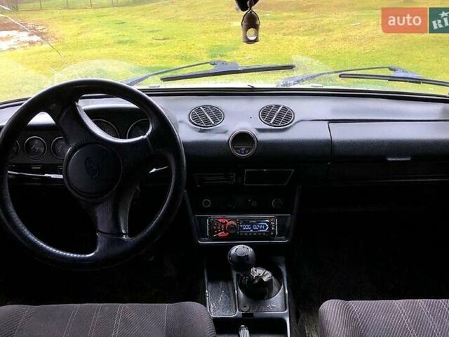 Синий ВАЗ 2106, объемом двигателя 1.5 л и пробегом 170 тыс. км за 1000 $, фото 4 на Automoto.ua