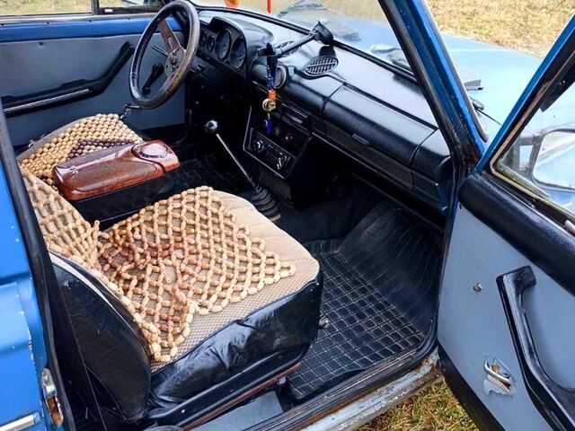 Синий ВАЗ 2106, объемом двигателя 1.6 л и пробегом 140 тыс. км за 800 $, фото 2 на Automoto.ua
