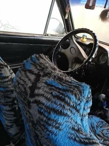Синий ВАЗ 2106, объемом двигателя 1.5 л и пробегом 300 тыс. км за 768 $, фото 2 на Automoto.ua