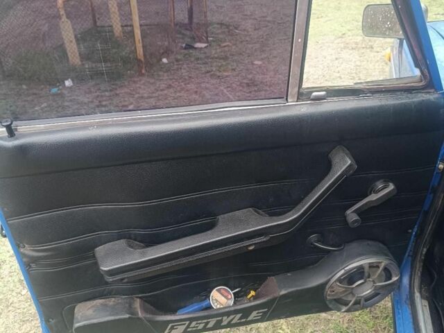 Синий ВАЗ 2106, объемом двигателя 1.5 л и пробегом 50 тыс. км за 1150 $, фото 8 на Automoto.ua