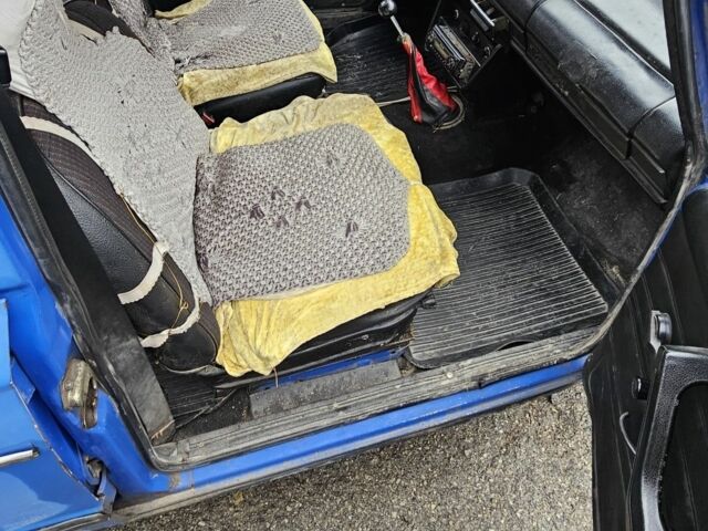 Синий ВАЗ 2106, объемом двигателя 0 л и пробегом 200 тыс. км за 350 $, фото 2 на Automoto.ua