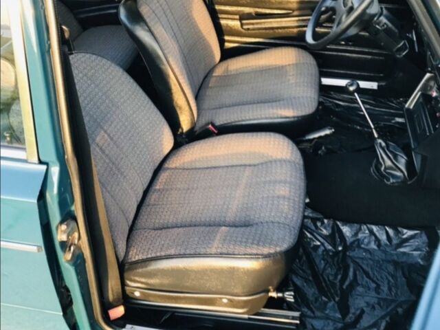 Синий ВАЗ 2106, объемом двигателя 1.5 л и пробегом 333 тыс. км за 481 $, фото 6 на Automoto.ua