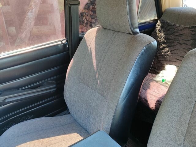 Синий ВАЗ 2106, объемом двигателя 1.6 л и пробегом 80 тыс. км за 600 $, фото 5 на Automoto.ua