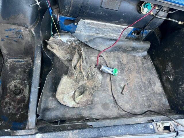 Синій ВАЗ 2106, об'ємом двигуна 1.6 л та пробігом 1000 тис. км за 830 $, фото 2 на Automoto.ua