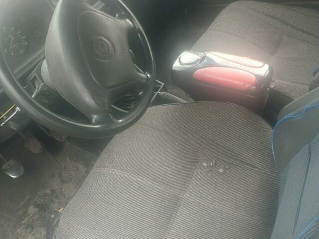 Синий ВАЗ 2106, объемом двигателя 0 л и пробегом 111 тыс. км за 395 $, фото 3 на Automoto.ua