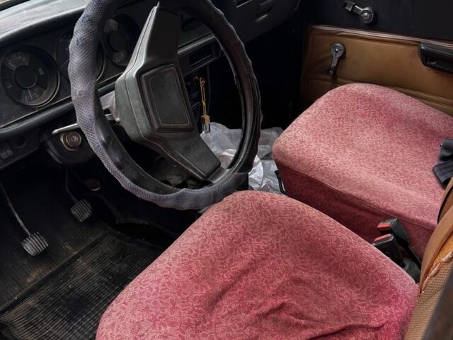 Зеленый ВАЗ 2106, объемом двигателя 0 л и пробегом 1000 тыс. км за 311 $, фото 2 на Automoto.ua