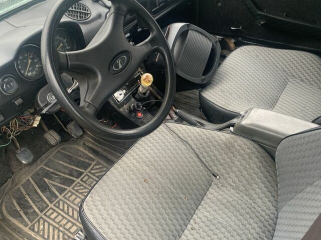 Зеленый ВАЗ 2106, объемом двигателя 1.5 л и пробегом 3 тыс. км за 595 $, фото 5 на Automoto.ua