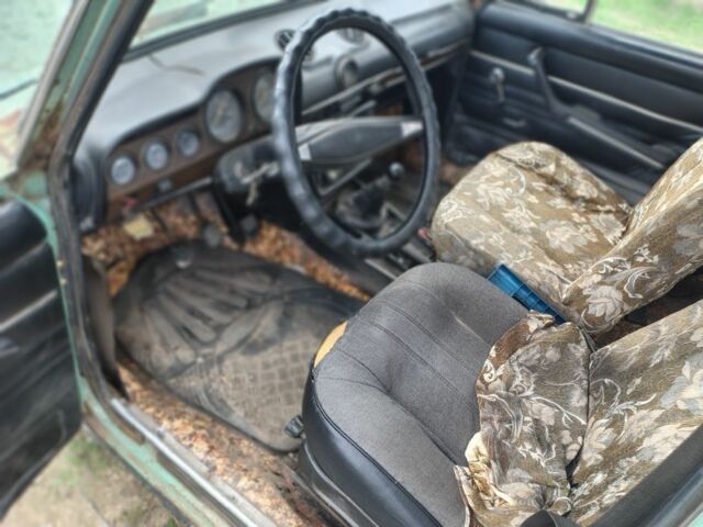 Зеленый ВАЗ 2106, объемом двигателя 7 л и пробегом 1000 тыс. км за 333 $, фото 5 на Automoto.ua