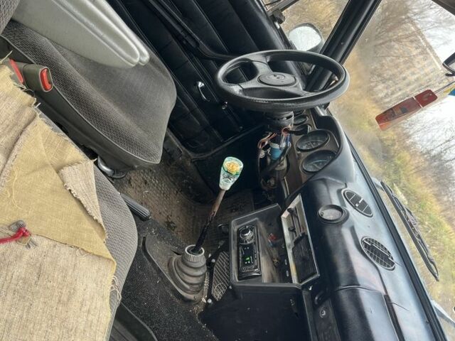 Зеленый ВАЗ 2106, объемом двигателя 1.5 л и пробегом 218 тыс. км за 400 $, фото 5 на Automoto.ua