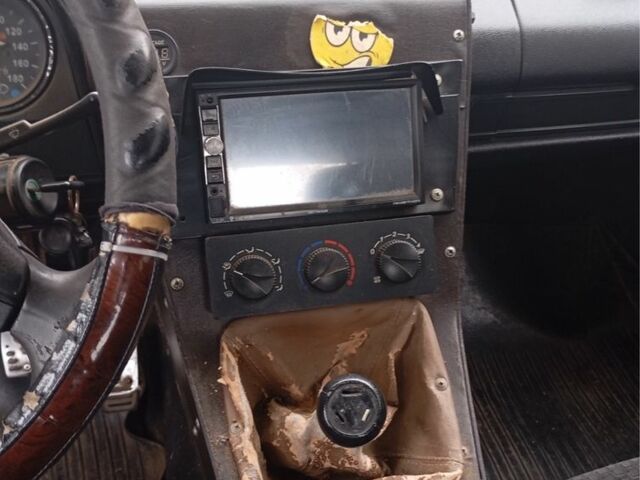 Зеленый ВАЗ 2106, объемом двигателя 0 л и пробегом 300 тыс. км за 549 $, фото 8 на Automoto.ua