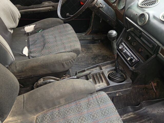 Зеленый ВАЗ 2106, объемом двигателя 1.6 л и пробегом 50 тыс. км за 950 $, фото 4 на Automoto.ua