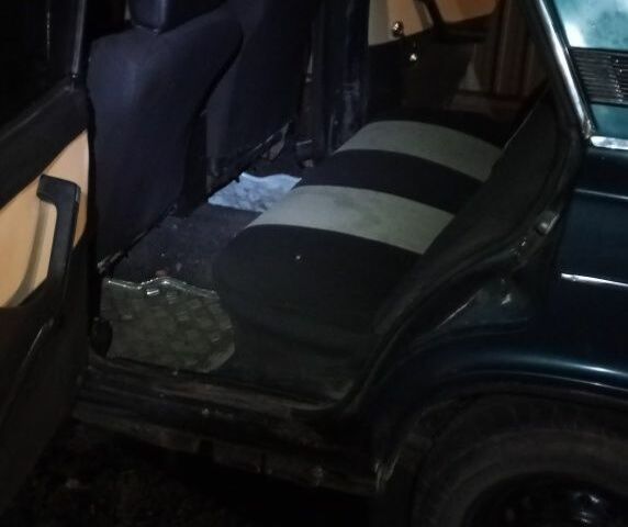 Зеленый ВАЗ 2106, объемом двигателя 1.6 л и пробегом 56 тыс. км за 714 $, фото 7 на Automoto.ua