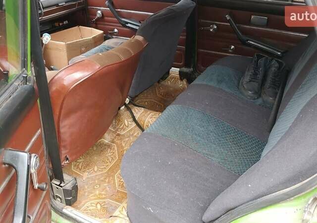 Зеленый ВАЗ 2106, объемом двигателя 1.6 л и пробегом 210 тыс. км за 900 $, фото 7 на Automoto.ua