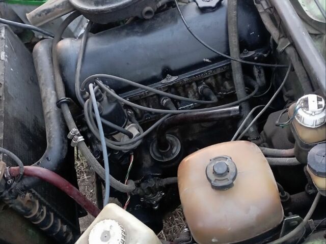 ВАЗ 2106 1983 в Днепре (Днепропетровске) на Automoto.ua Зеленый ВАЗ 2106, объемом двигателя 1.6 л и пробегом 50 тыс. км за 289 $, фото 3 на Automoto.ua