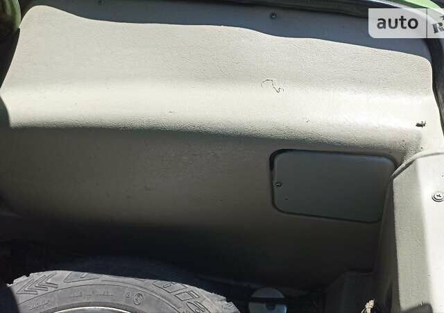 Зелений ВАЗ 2106, об'ємом двигуна 1.6 л та пробігом 240 тис. км за 1550 $, фото 19 на Automoto.ua