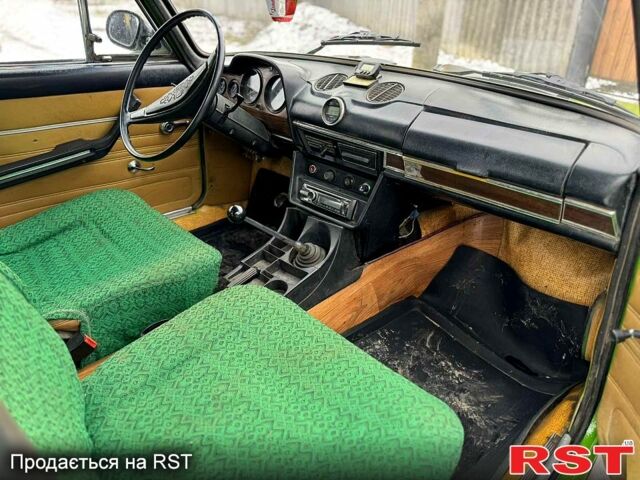 Зеленый ВАЗ 2106, объемом двигателя 1.3 л и пробегом 0 тыс. км за 1100 $, фото 10 на Automoto.ua