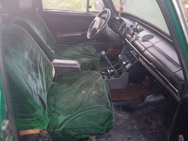 Зеленый ВАЗ 2106, объемом двигателя 1.3 л и пробегом 300 тыс. км за 307 $, фото 5 на Automoto.ua