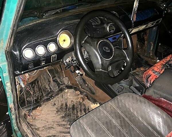 Зеленый ВАЗ 2106, объемом двигателя 1.3 л и пробегом 180 тыс. км за 330 $, фото 2 на Automoto.ua