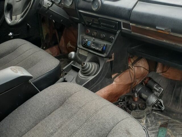 Зеленый ВАЗ 2106, объемом двигателя 1 л и пробегом 111 тыс. км за 237 $, фото 3 на Automoto.ua