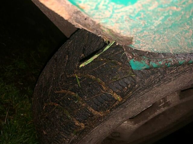 Зеленый ВАЗ 2106, объемом двигателя 1.3 л и пробегом 180 тыс. км за 330 $, фото 10 на Automoto.ua