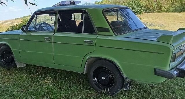 Зеленый ВАЗ 2106, объемом двигателя 1.1 л и пробегом 46 тыс. км за 750 $, фото 1 на Automoto.ua