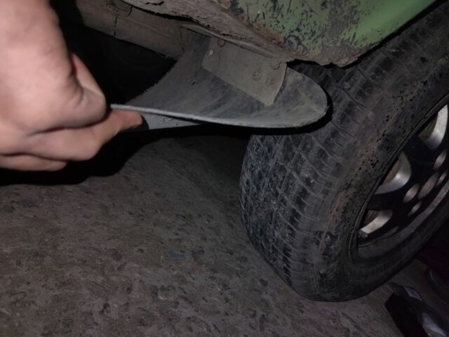 Зеленый ВАЗ 2106, объемом двигателя 0 л и пробегом 127 тыс. км за 596 $, фото 10 на Automoto.ua