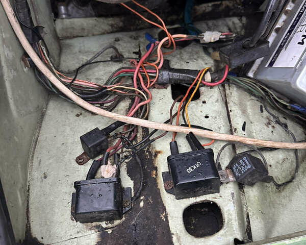 Зеленый ВАЗ 2106, объемом двигателя 1.45 л и пробегом 150 тыс. км за 465 $, фото 10 на Automoto.ua