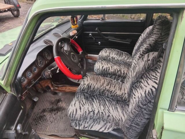 Зеленый ВАЗ 2106, объемом двигателя 1.3 л и пробегом 3 тыс. км за 571 $, фото 8 на Automoto.ua