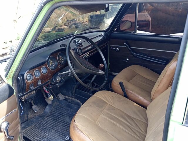 Зеленый ВАЗ 2106, объемом двигателя 1.3 л и пробегом 663 тыс. км за 300 $, фото 6 на Automoto.ua