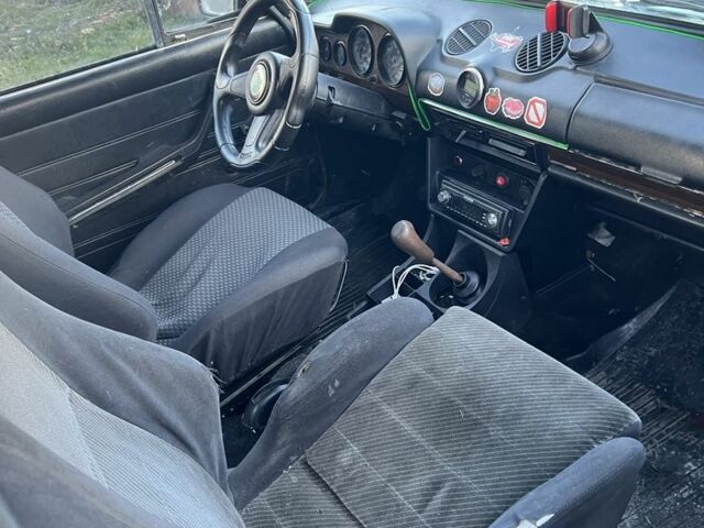 Зеленый ВАЗ 2106, объемом двигателя 1.3 л и пробегом 300 тыс. км за 594 $, фото 1 на Automoto.ua