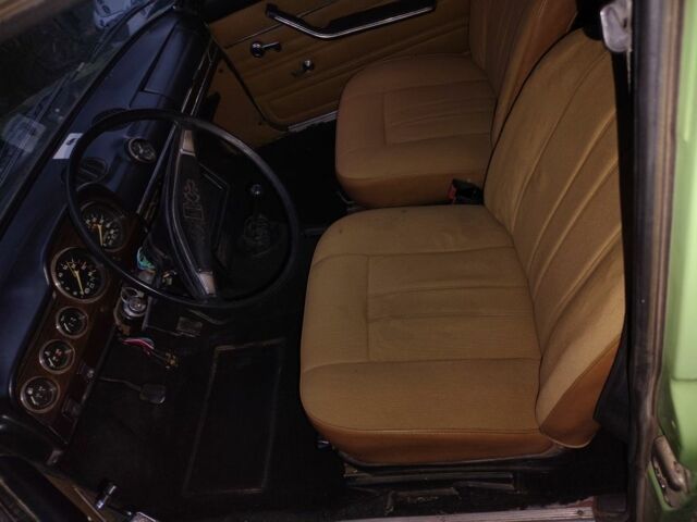 Зеленый ВАЗ 2106, объемом двигателя 0 л и пробегом 127 тыс. км за 596 $, фото 7 на Automoto.ua