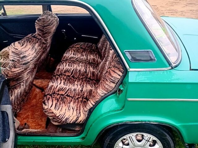 Зеленый ВАЗ 2106, объемом двигателя 1.3 л и пробегом 190 тыс. км за 850 $, фото 5 на Automoto.ua