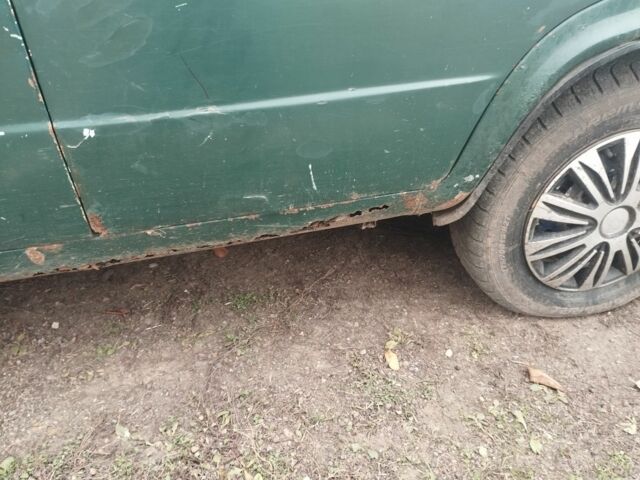 Зеленый ВАЗ 2106, объемом двигателя 0 л и пробегом 999 тыс. км за 287 $, фото 4 на Automoto.ua