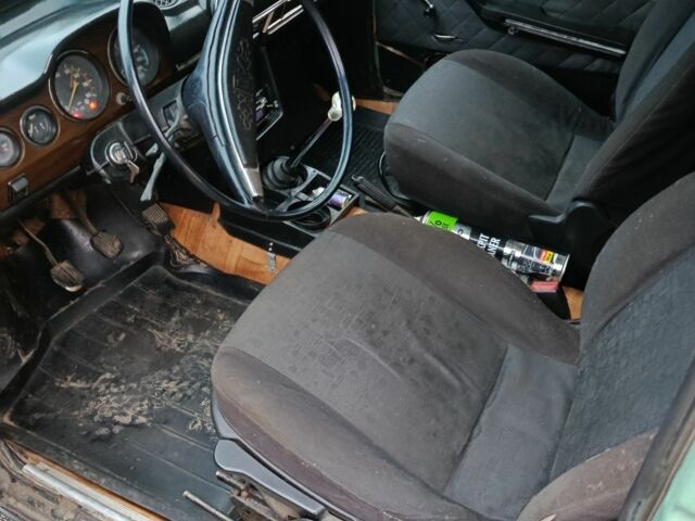 Зеленый ВАЗ 2106, объемом двигателя 0 л и пробегом 1000 тыс. км за 700 $, фото 8 на Automoto.ua