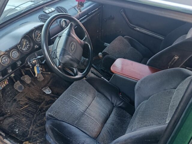 Зеленый ВАЗ 2106, объемом двигателя 1.6 л и пробегом 200 тыс. км за 477 $, фото 5 на Automoto.ua