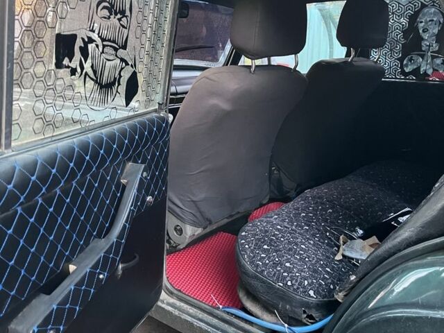 Зеленый ВАЗ 2106, объемом двигателя 0 л и пробегом 3 тыс. км за 723 $, фото 3 на Automoto.ua