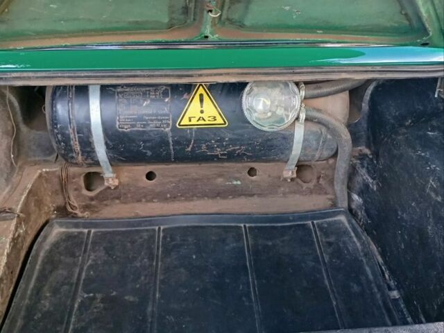 Зелений ВАЗ 2106, об'ємом двигуна 1.5 л та пробігом 100 тис. км за 1100 $, фото 4 на Automoto.ua