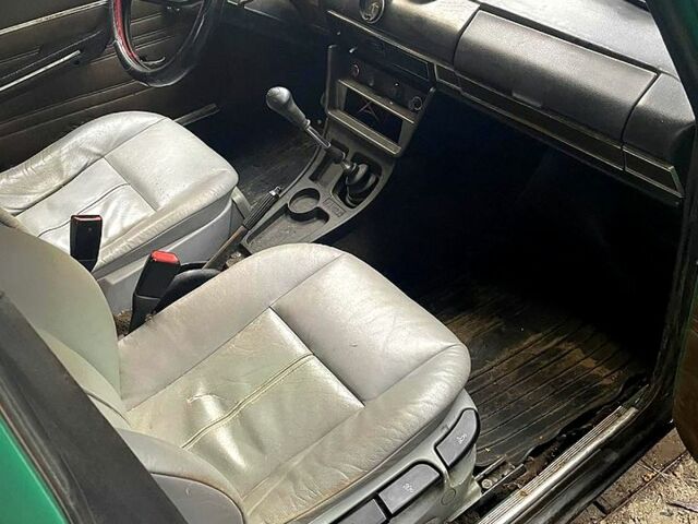 Зеленый ВАЗ 2106, объемом двигателя 1.5 л и пробегом 0 тыс. км за 900 $, фото 2 на Automoto.ua