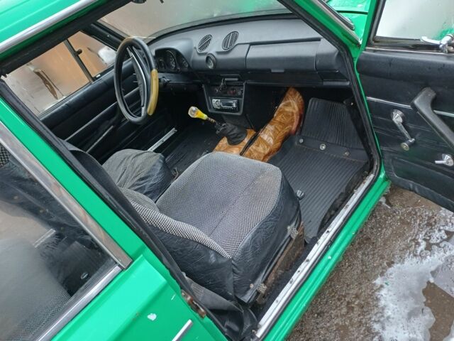 Зеленый ВАЗ 2106, объемом двигателя 0 л и пробегом 51 тыс. км за 405 $, фото 12 на Automoto.ua